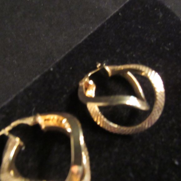 14K Yellow Gold Twisted Hoop Pierced Earrings - Picture 3 of 5